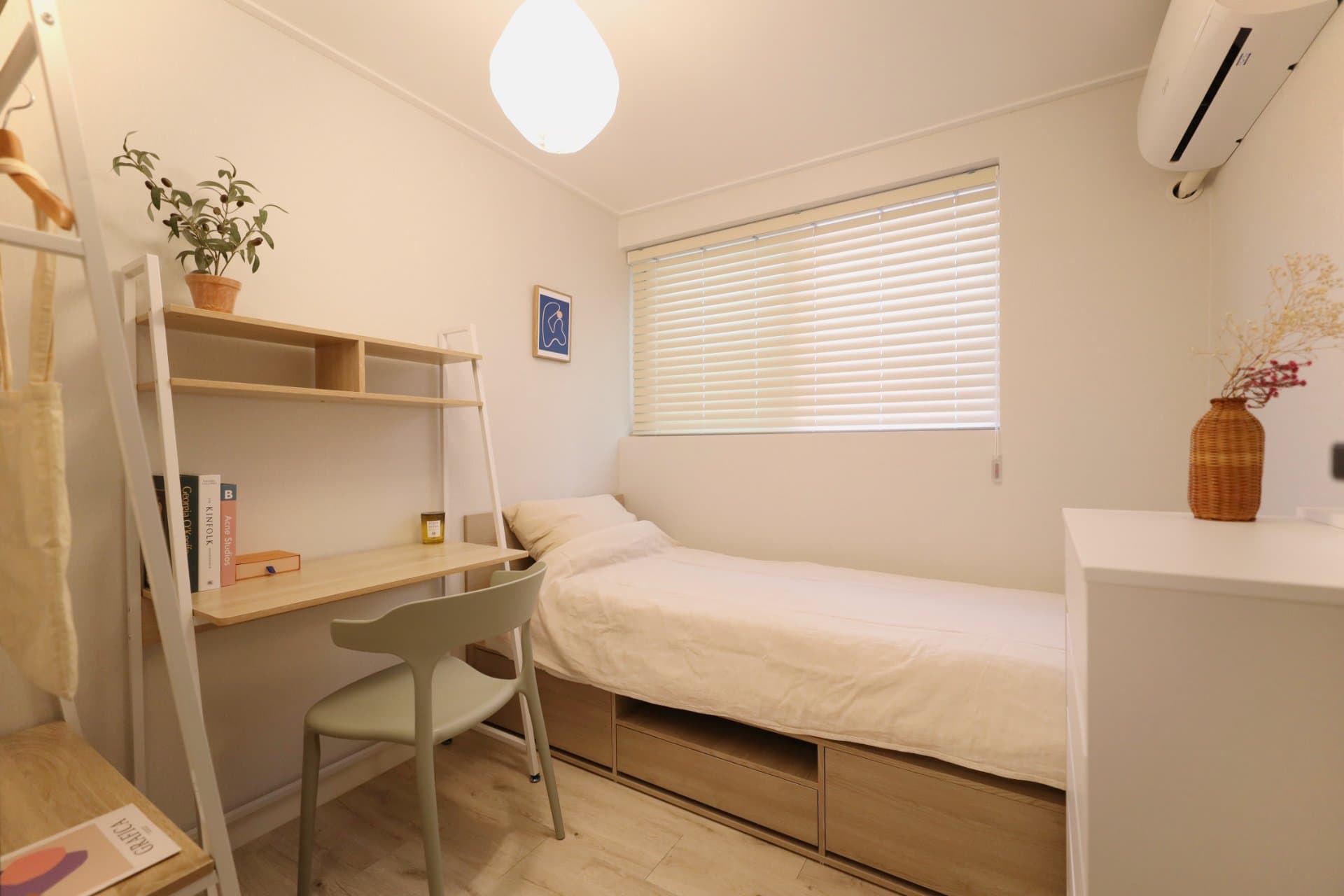 303 Shared House Furnished Room (only female) - 1