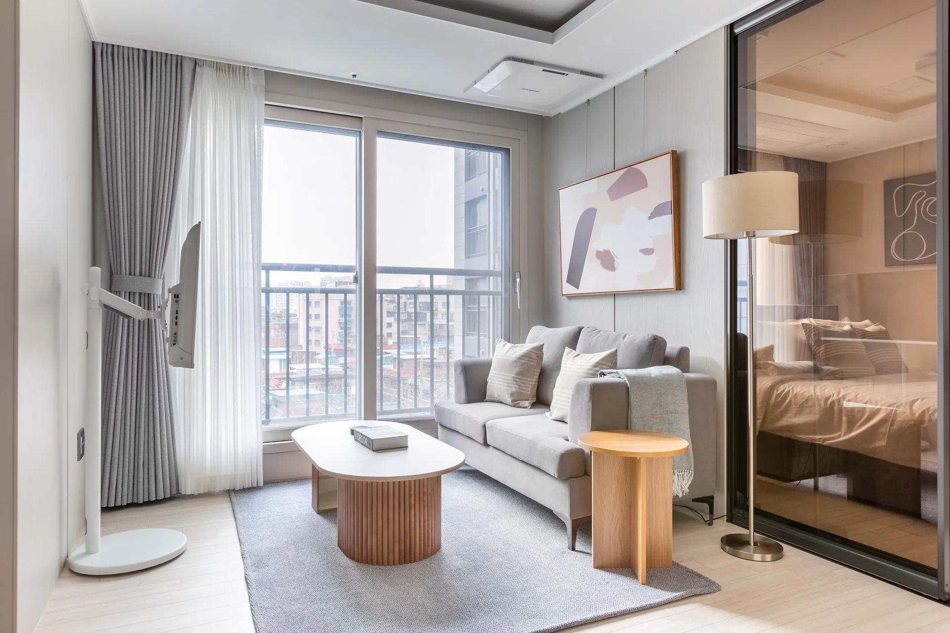 One-Bedroom Home near Seoul Gimpo International Airport - 1