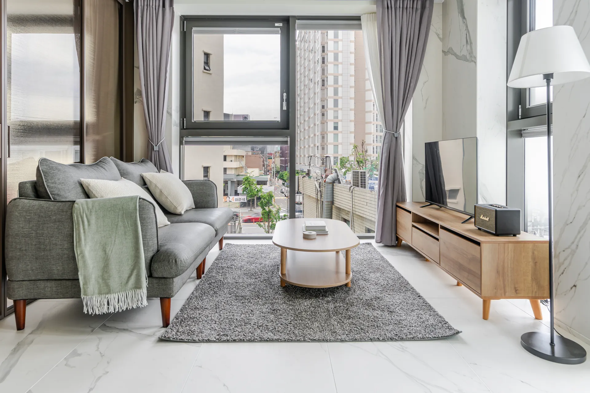 One-Bedroom Home between Namsan & the Han River - 1