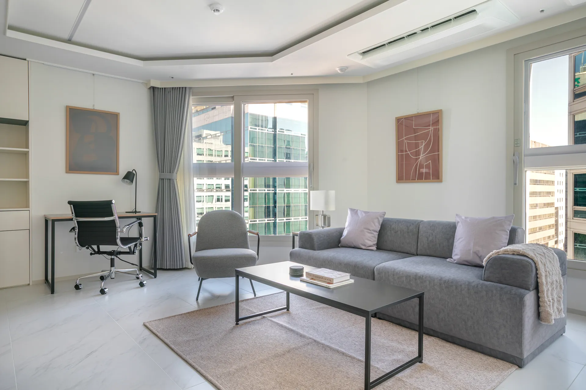 One-Bedroom Home by the Han River in Yeouido - 1