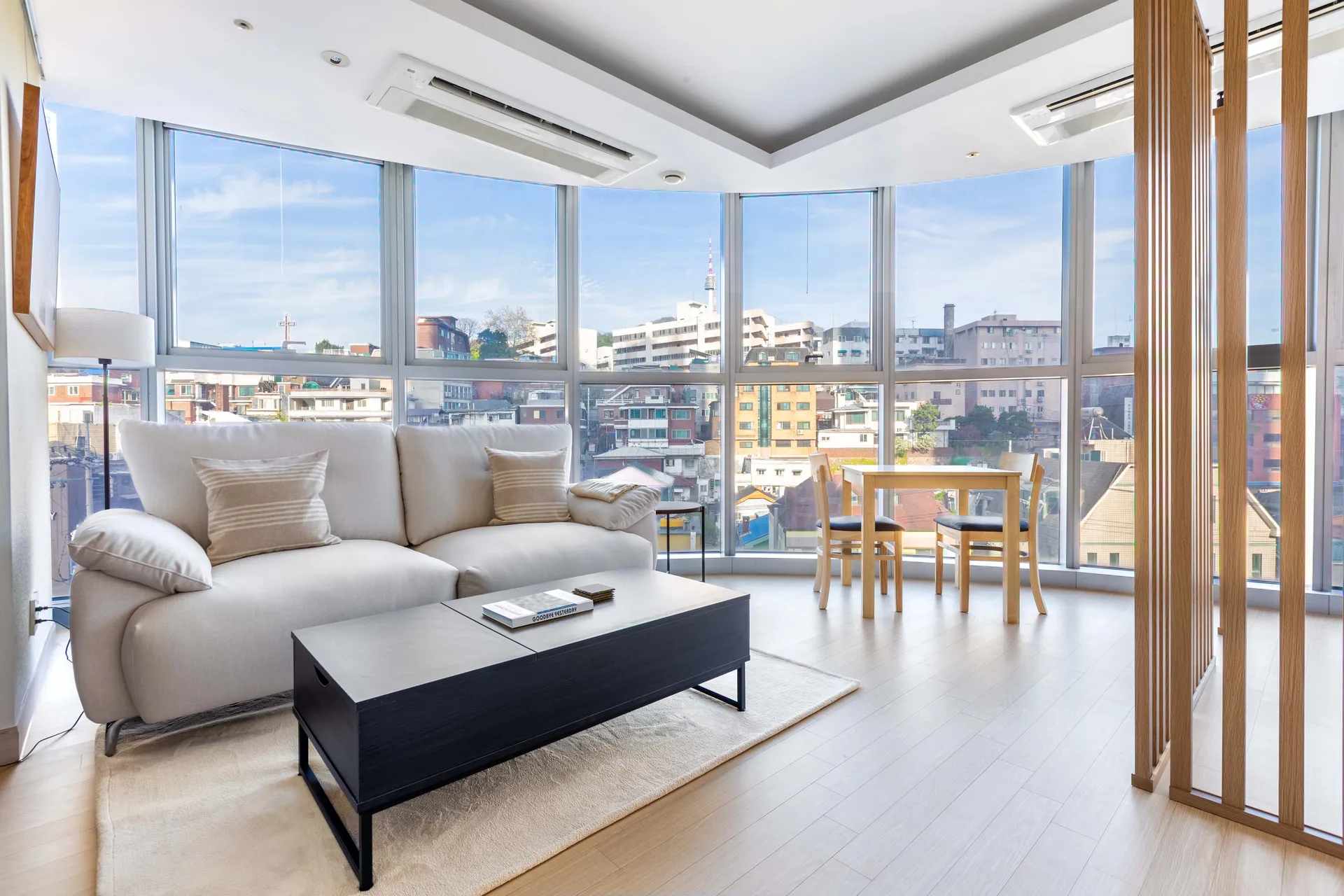 One-Bedroom Home near Seoul Station - 1