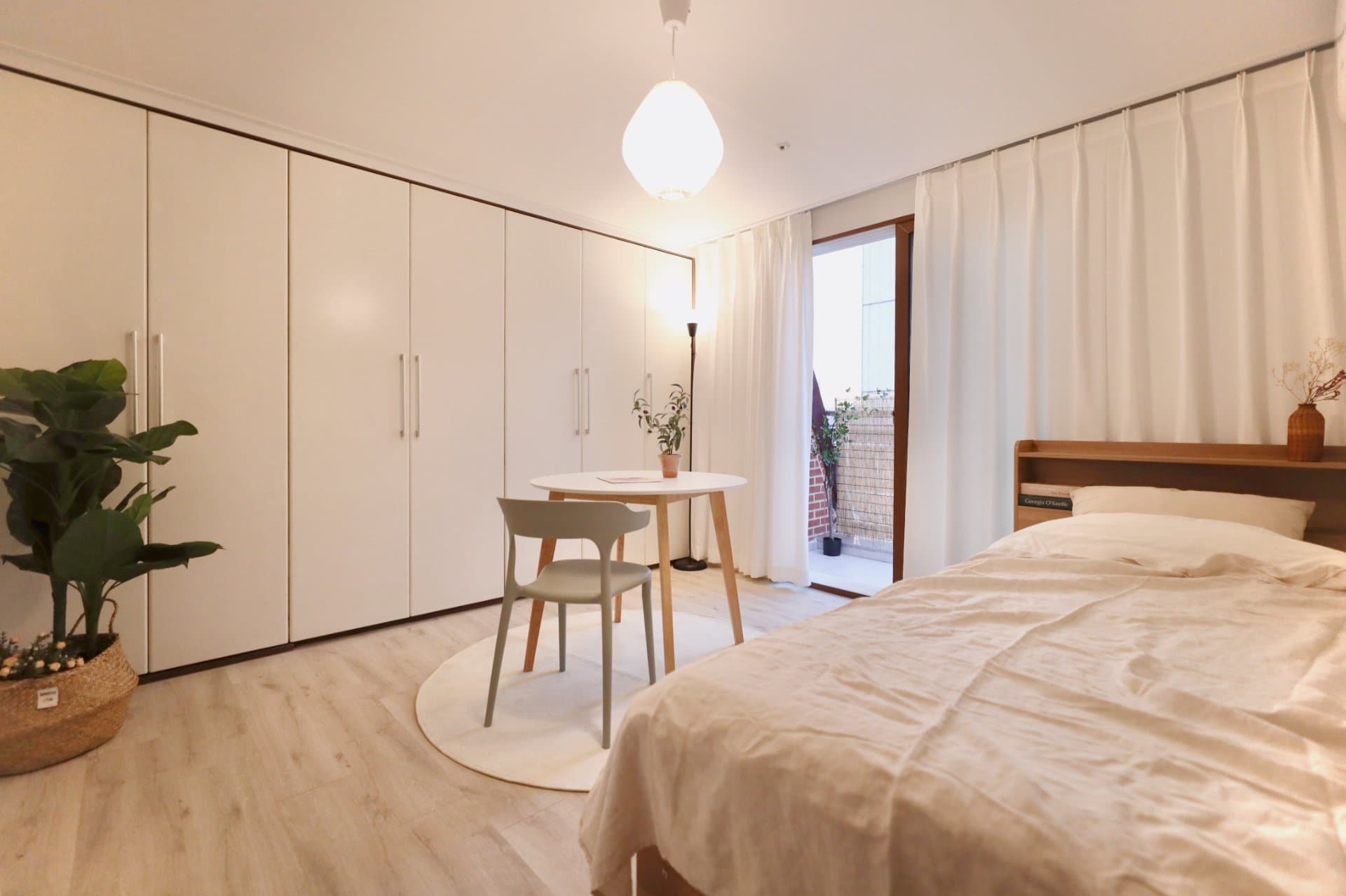 502 Shared House Furnished Room (only female)